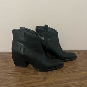 Naturalizer Womens Fairmont Ankle Boots